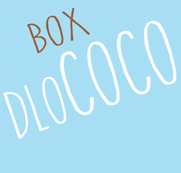 BOX DLOCOCO /Box composée de 6 noix de coco fraîches, désinfectées et pré-épluchées.